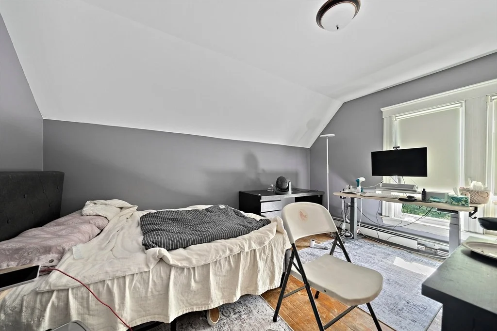 Photo of 10 Trowbridge Rd