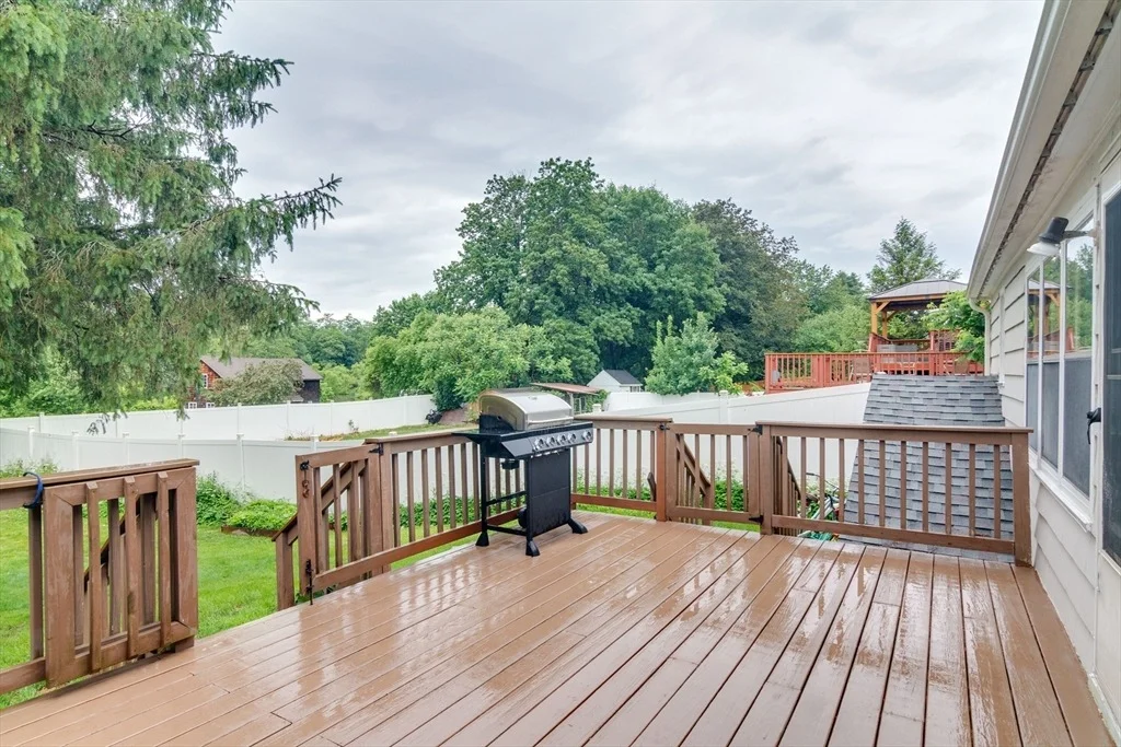 Photo of 1 Riverview Dr