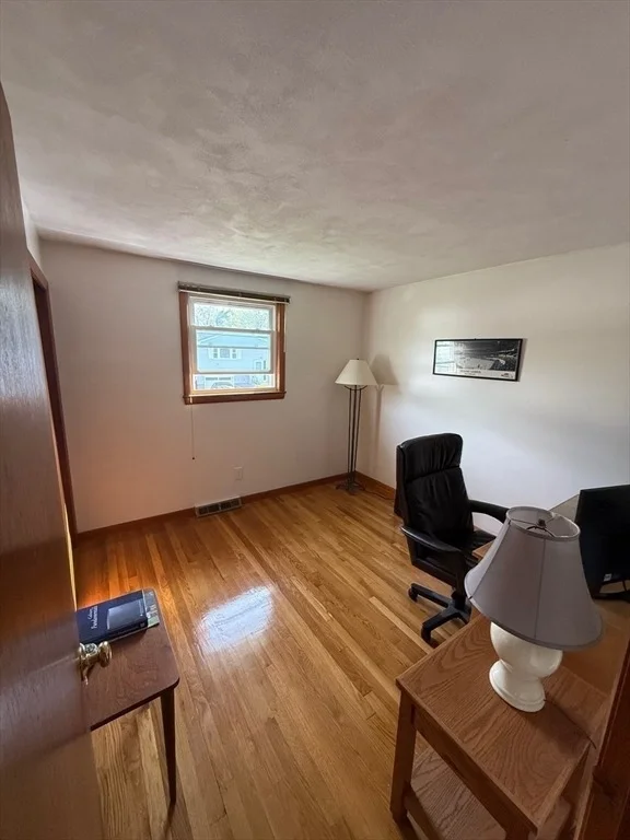 Photo of 4 Fernandez Circle