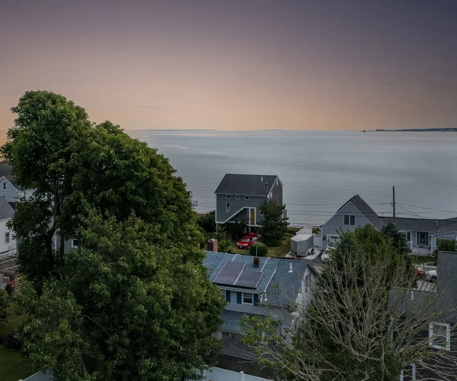 Photo of 54 Bayview Ave