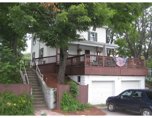 Photo of 144 Main St