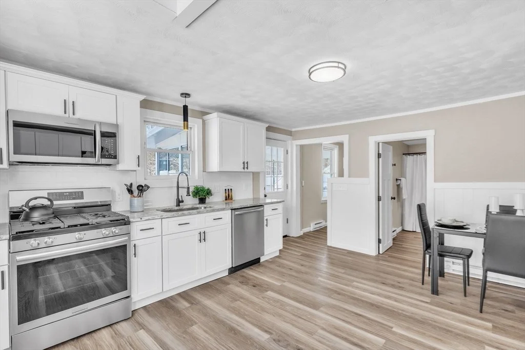 Photo of 3264 Boston Road