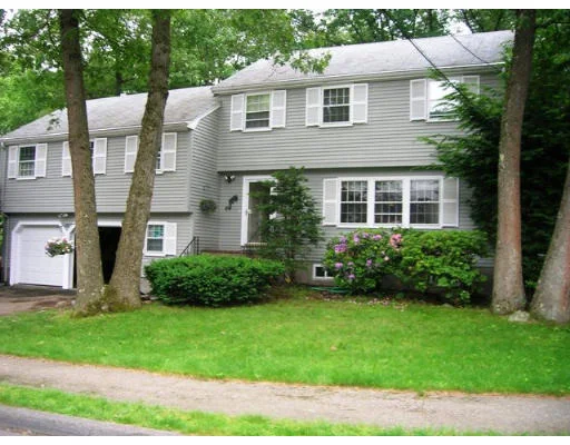 Photo of 40 Oak Hill Road