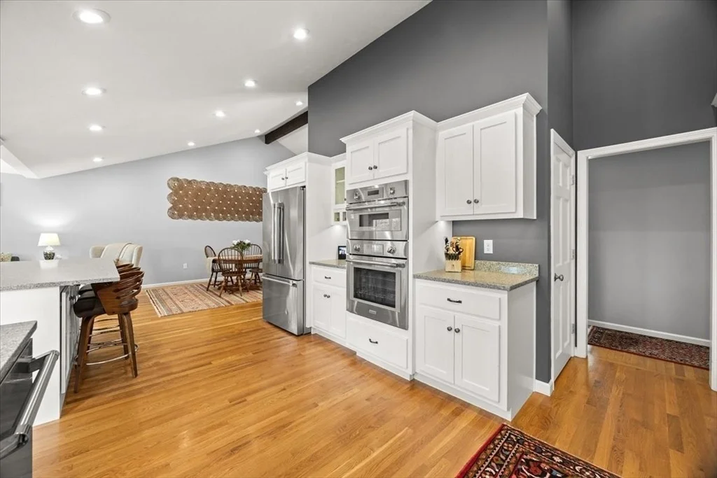 Photo of 1480 Great Plain Ave