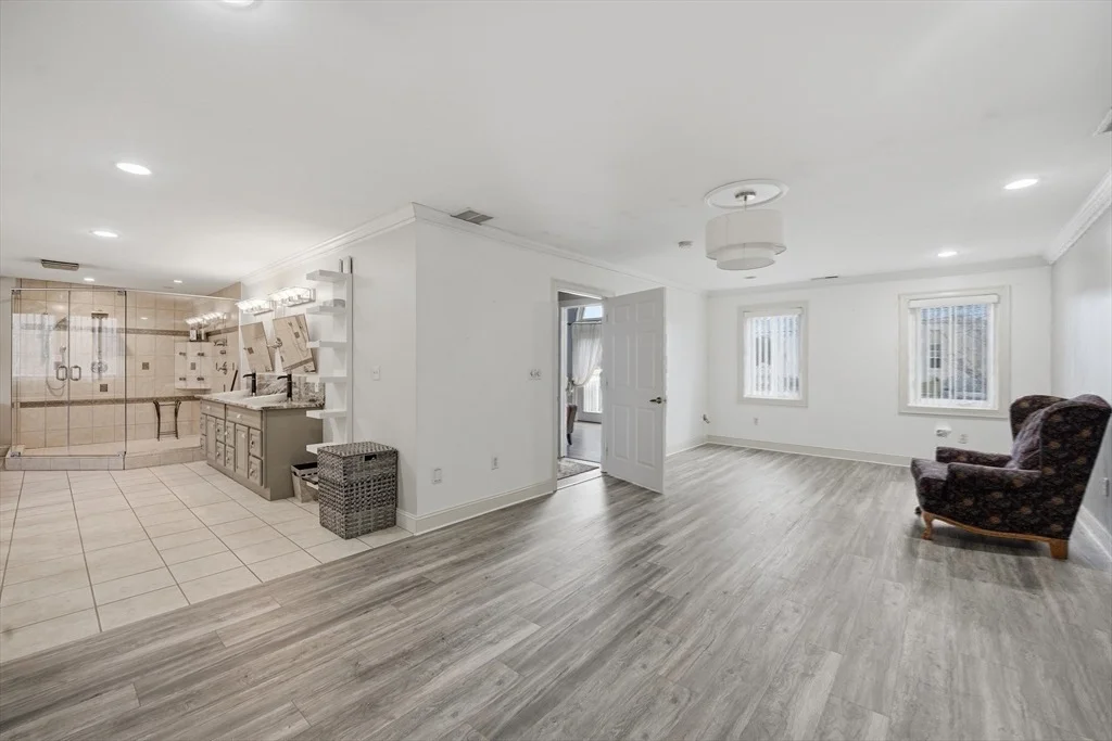 Photo of 239 Fuller Road