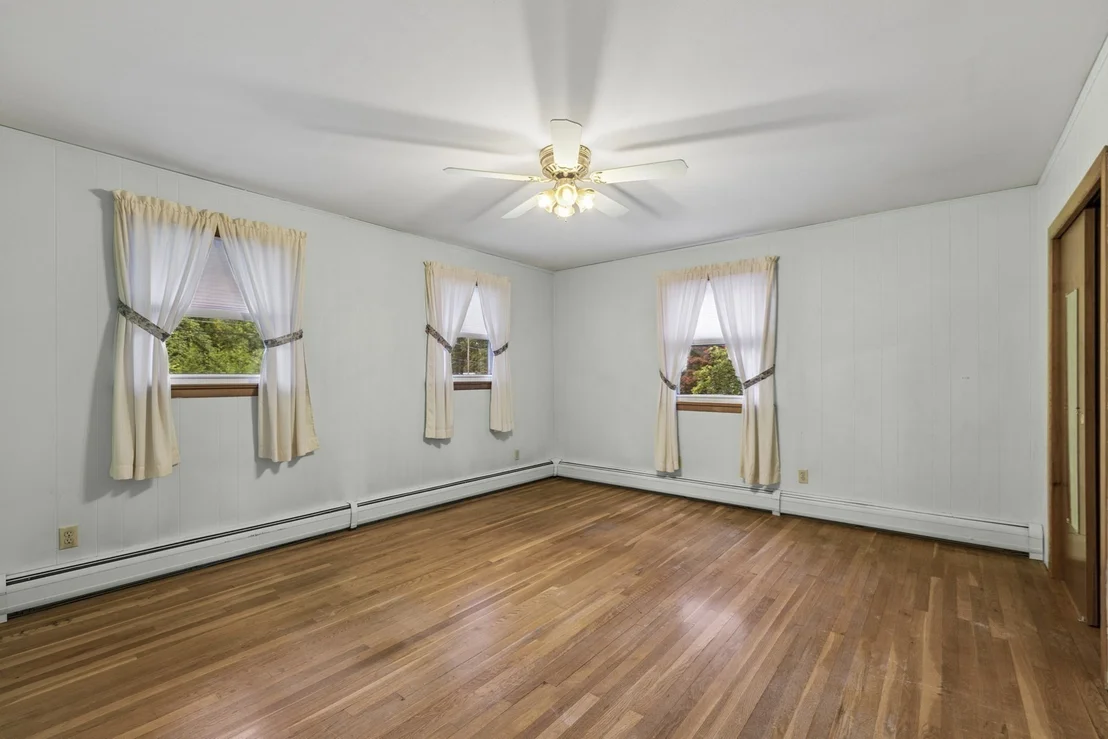 Photo of 30 Lee Rd