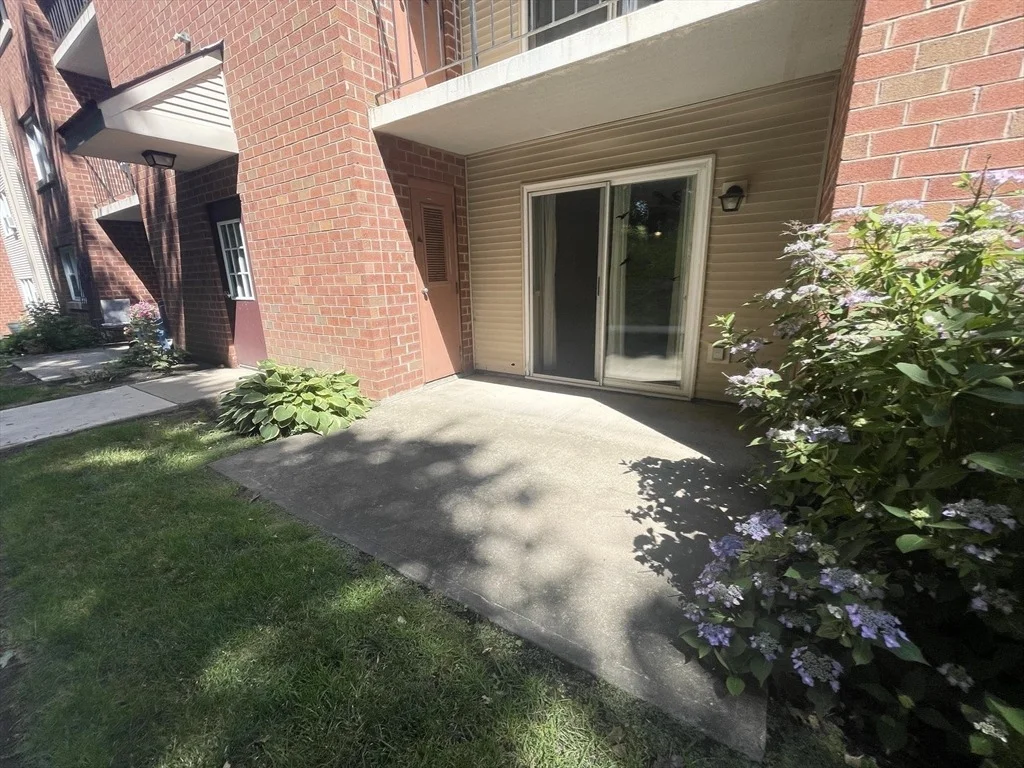 Photo of Unit D at 22 Maple Crest Circle