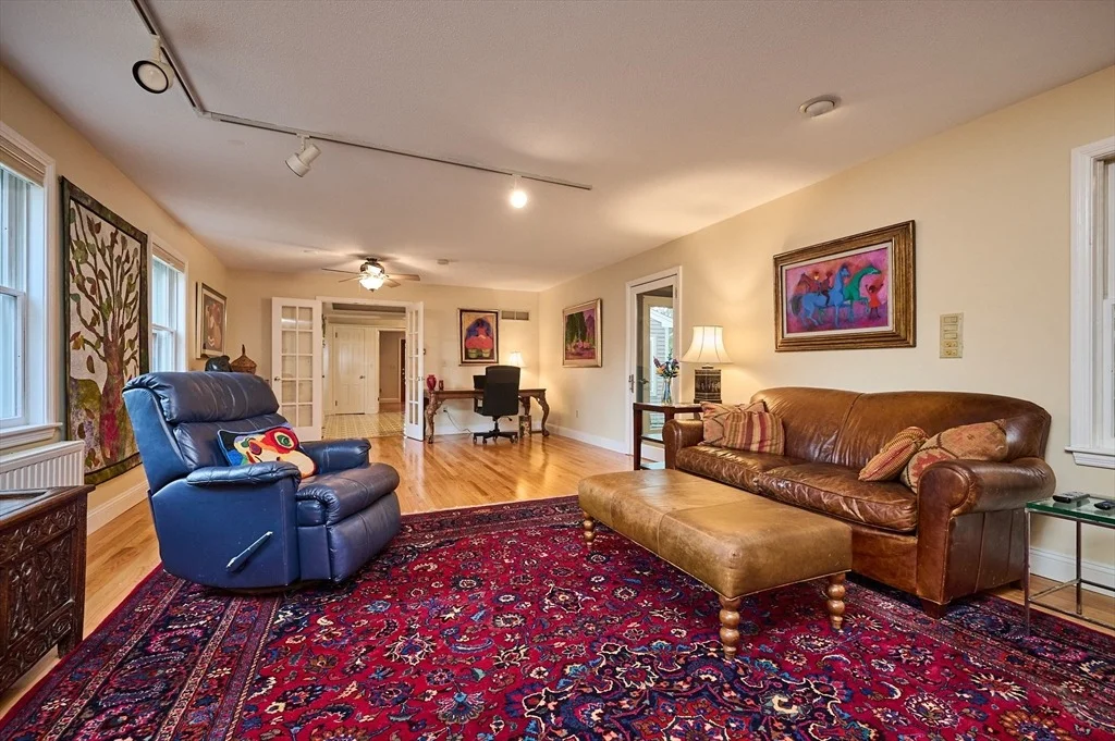Photo of 236 N. Maple St.