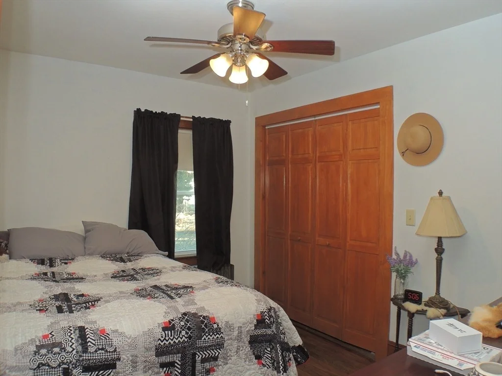 Photo of 2351 Cranberry Hwy