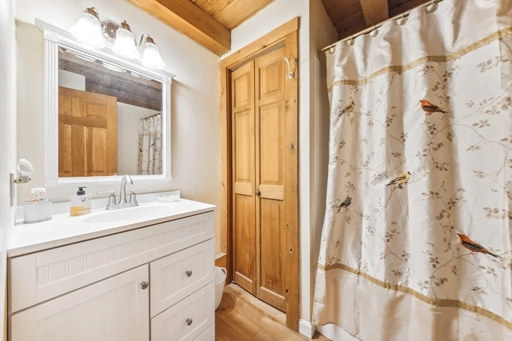 Photo of 176 Jenkins Rd