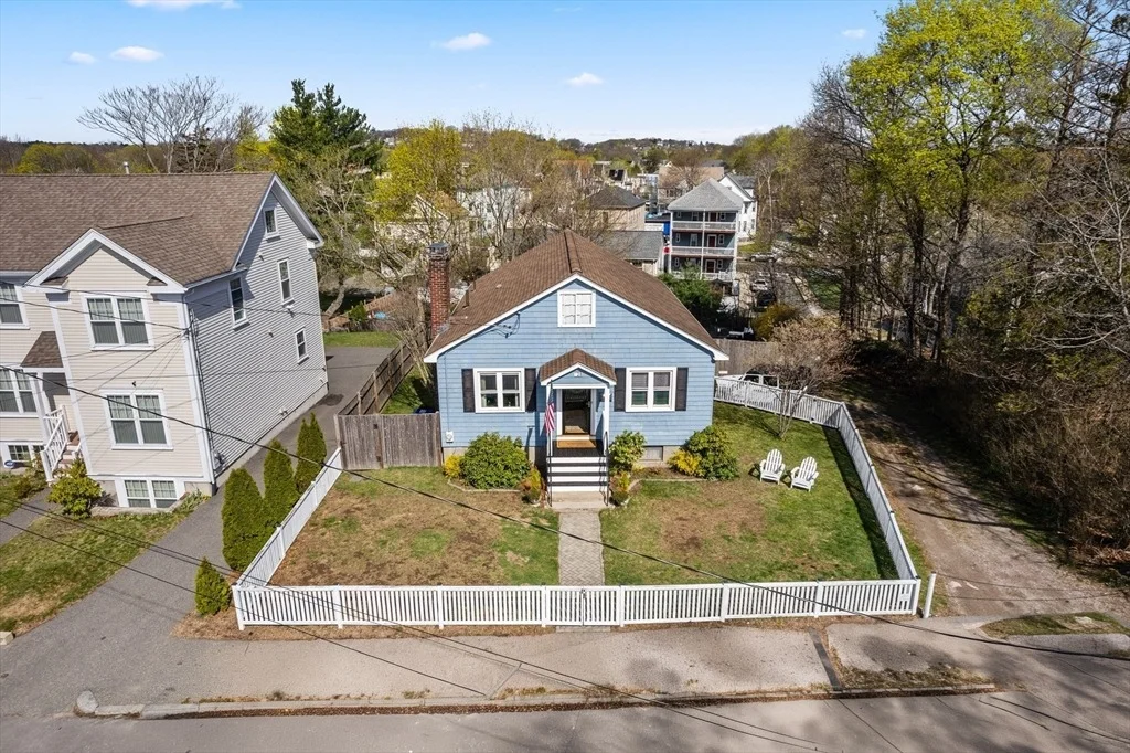 Photo of 28 Riverside Sq