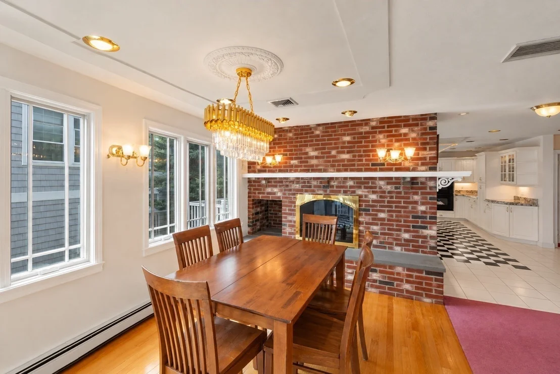 Photo of 125 Edgewater Drive