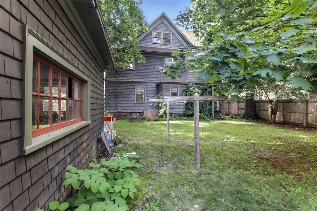 Photo of 71 Fairfield St