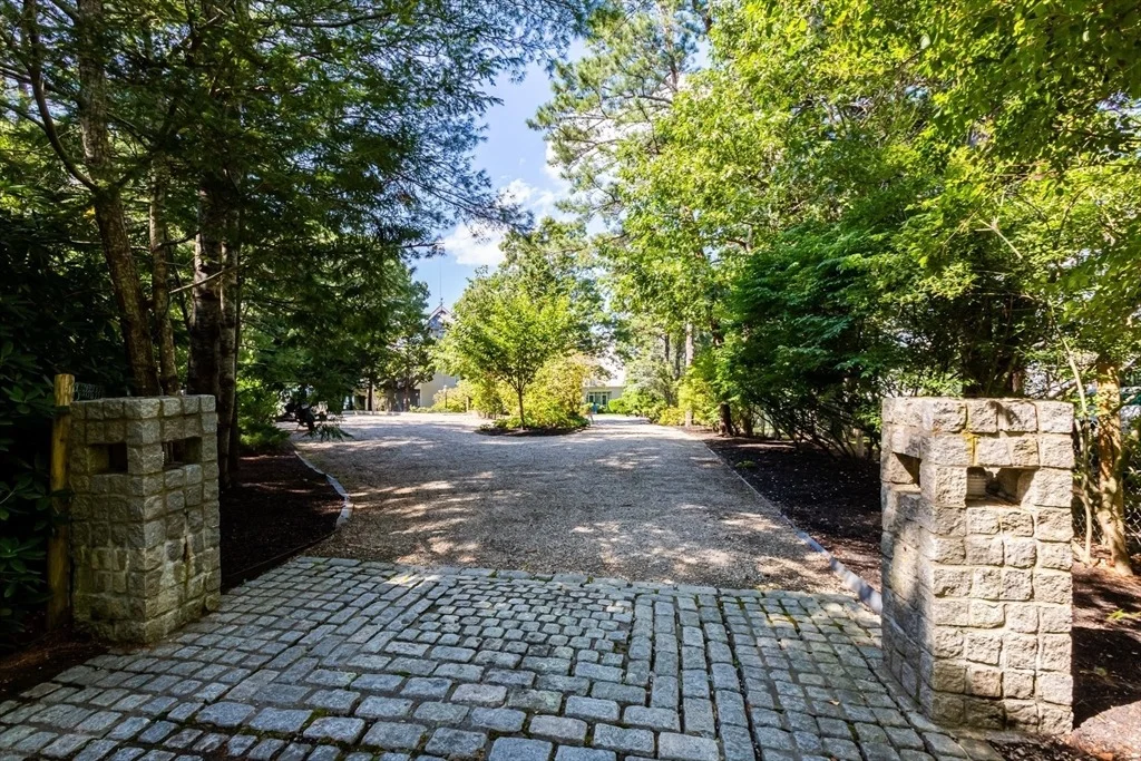 Photo of 255 Bayberry Way
