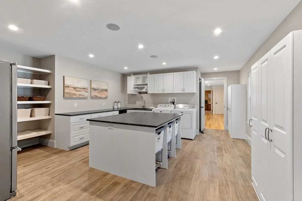 Photo of 18A South Shaker Road