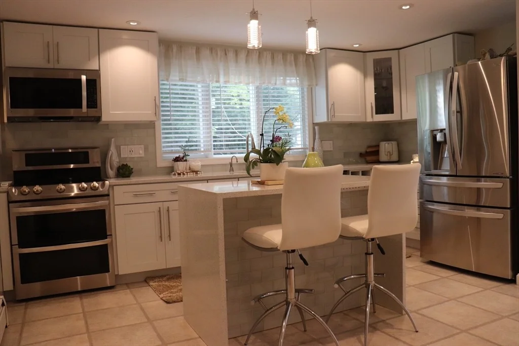 Photo of 6 Rawson Ave