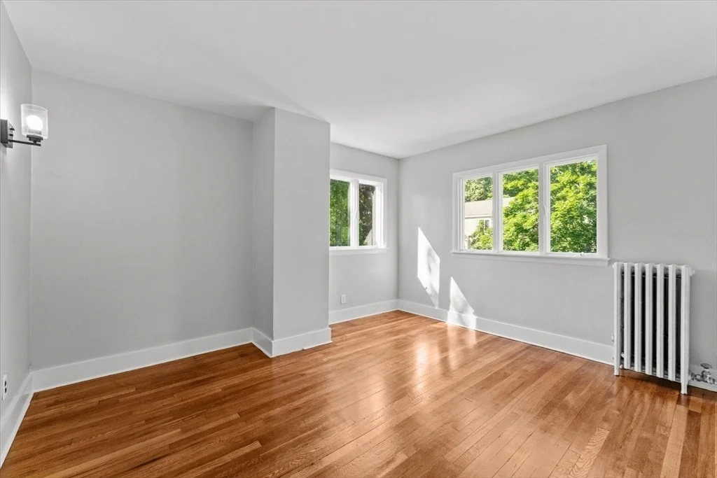 Photo of 17 Preston Beach Rd