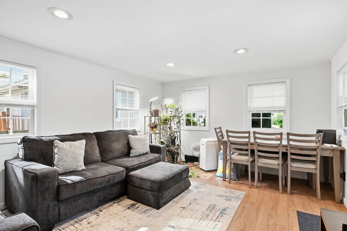 Photo of 215 Eddy St