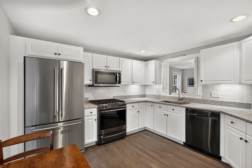 Photo of Unit 8 at 8 Elizabteh Circle