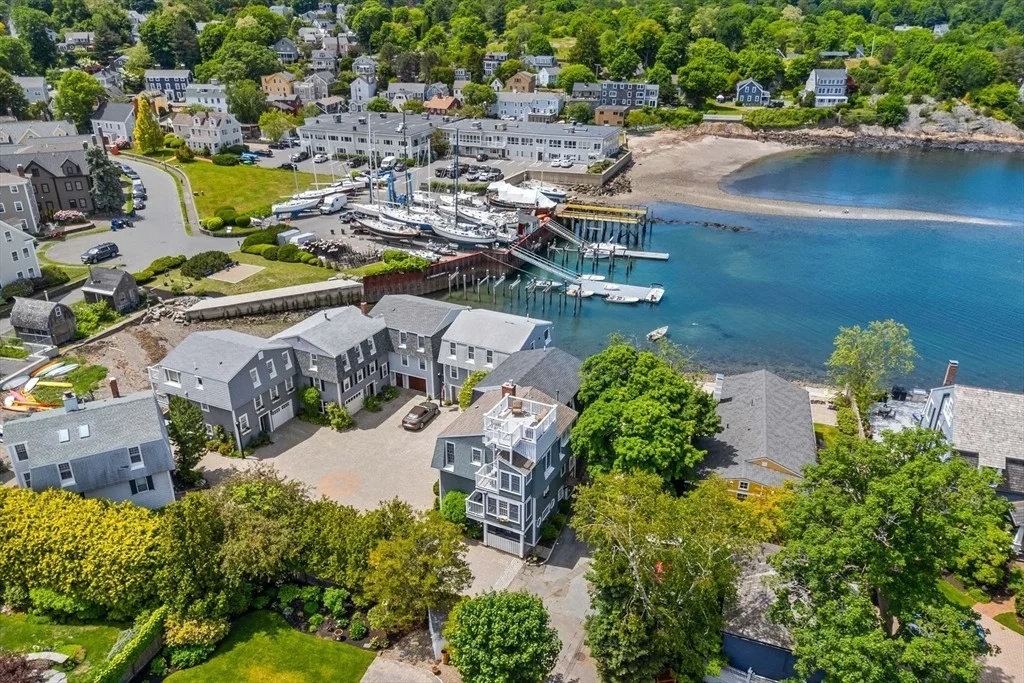 Photo of 7 Fort Beach Way