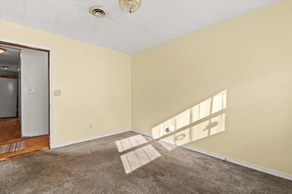 Photo of 98 Glen Echo Blvd