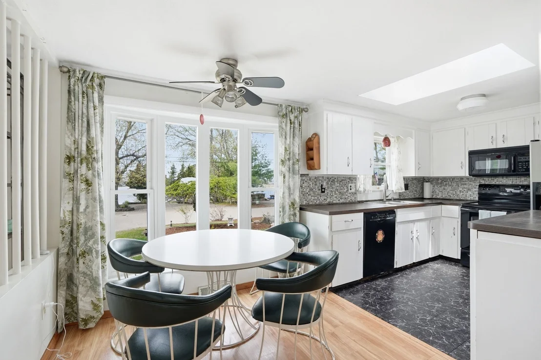 Photo of 94 Edgewater Drive