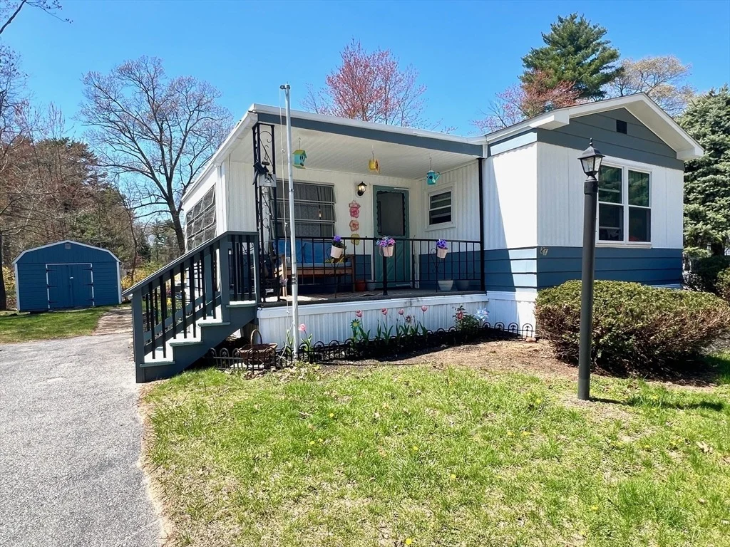 Photo of 21 Sharon Cir.
