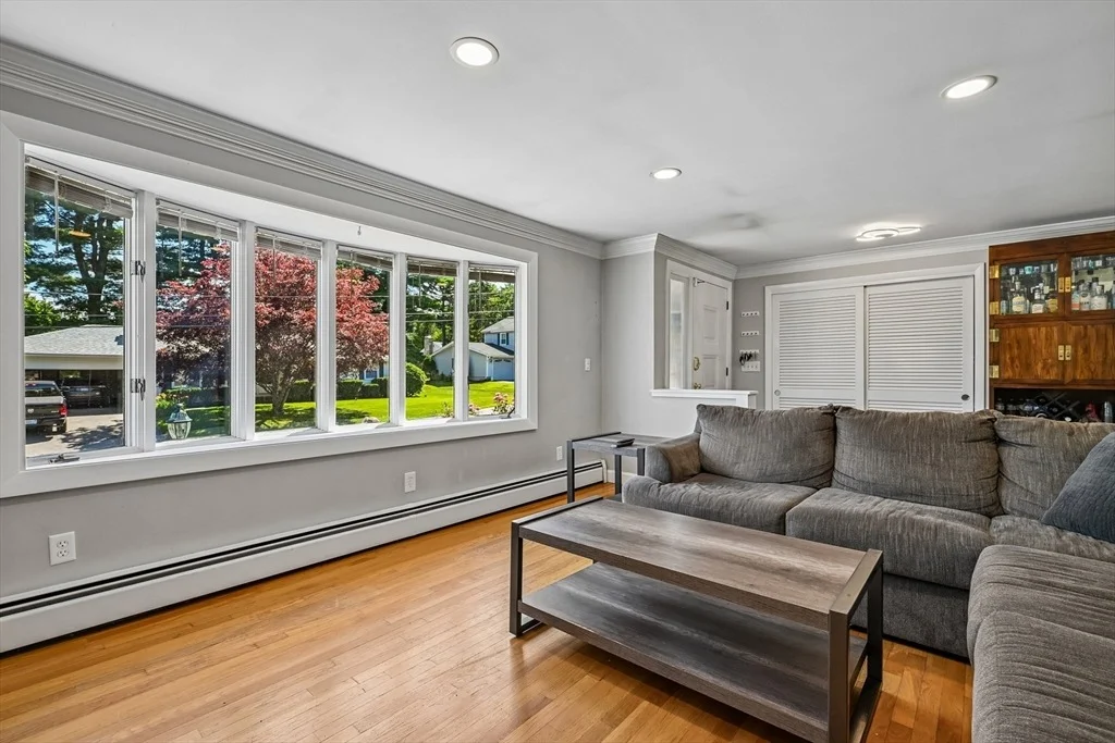 Photo of 34 Duston Dr
