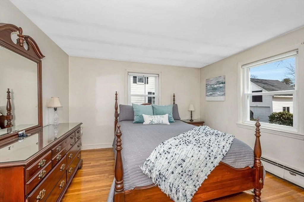 Photo of 49 Oak St