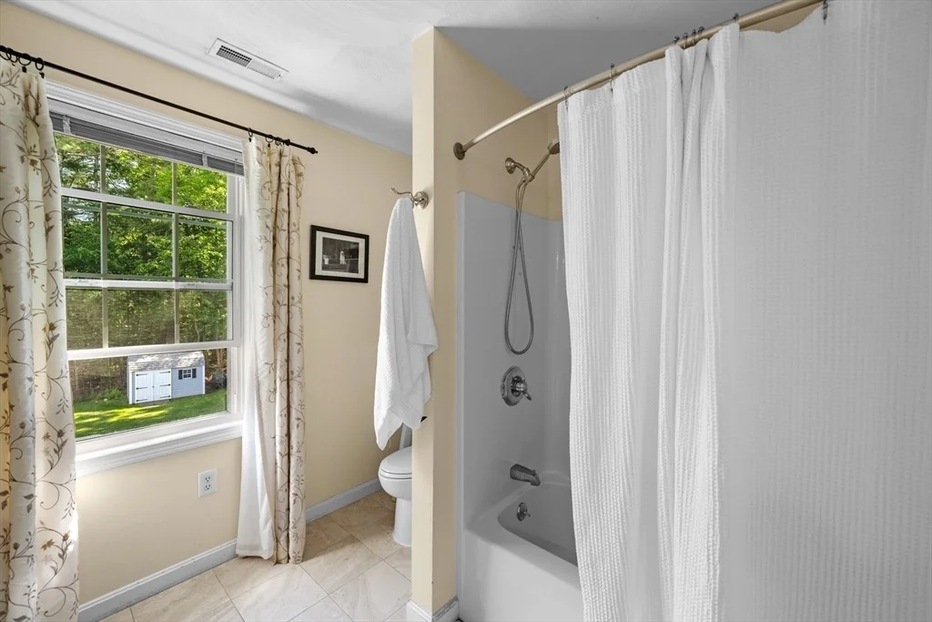 Photo of 11 Arthur Gordon Dr