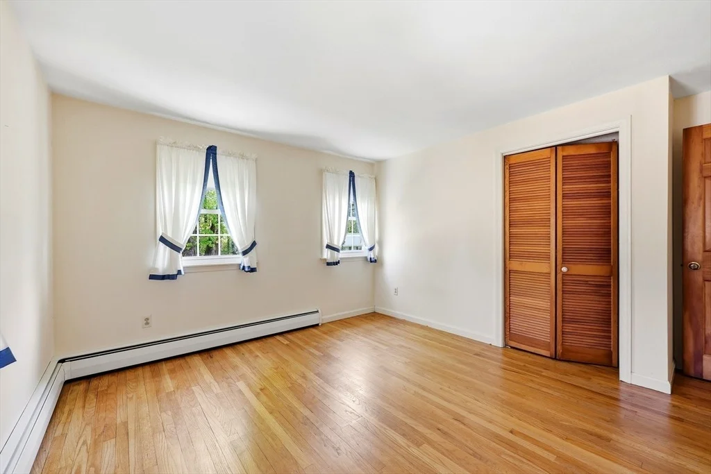Photo of 291 Forest Glen