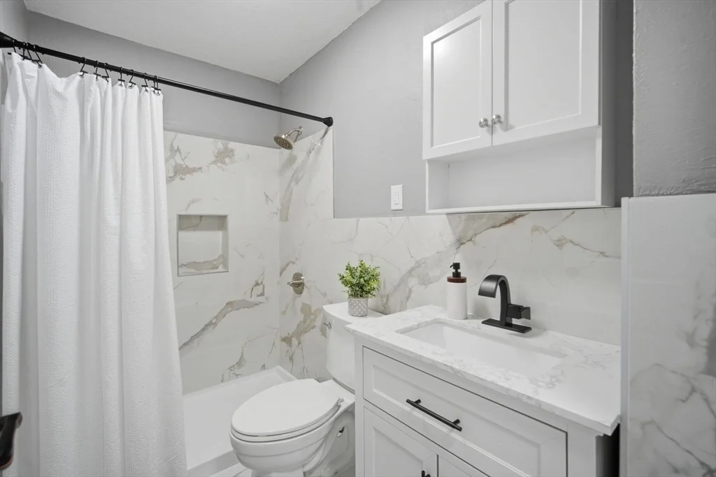 Photo of 25 Pheland St