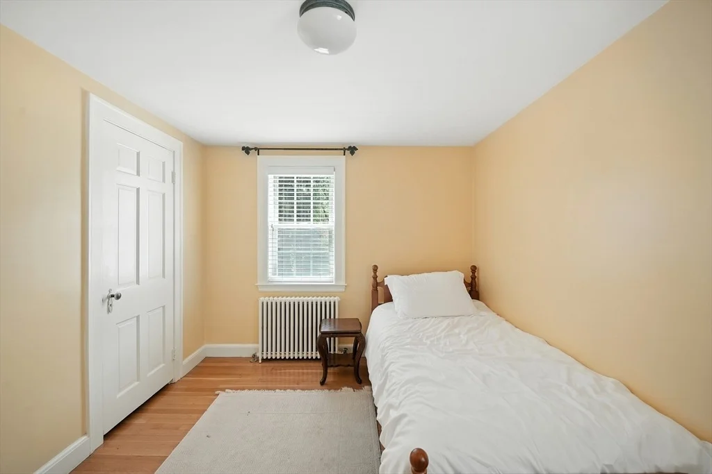 Photo of 40 Fairway Drive