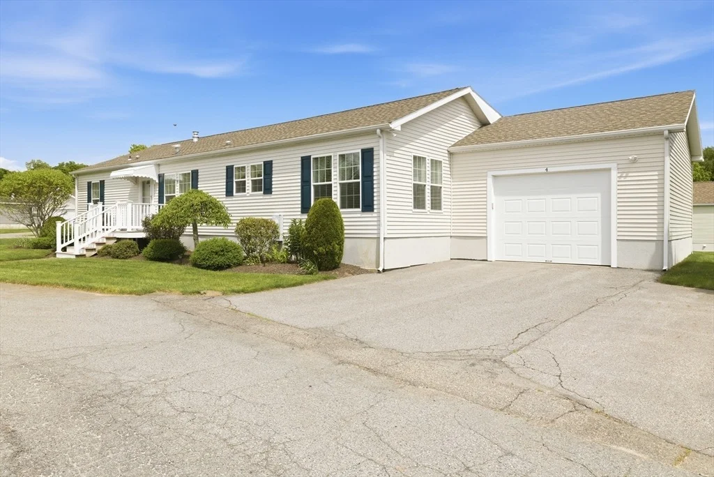 Photo of 4 Fairway Drive