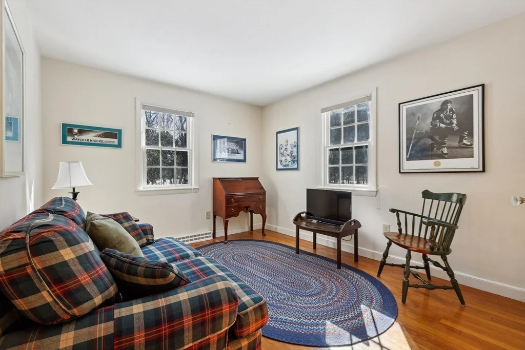 Photo of 82 Old Bolton Rd