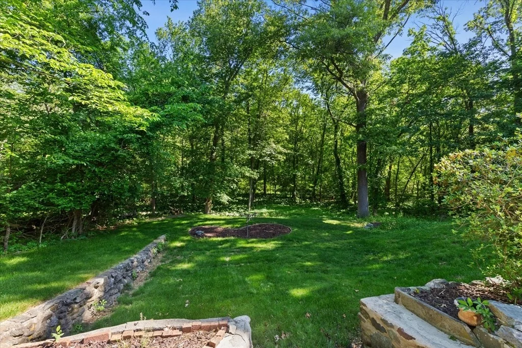 Photo of 65 May St
