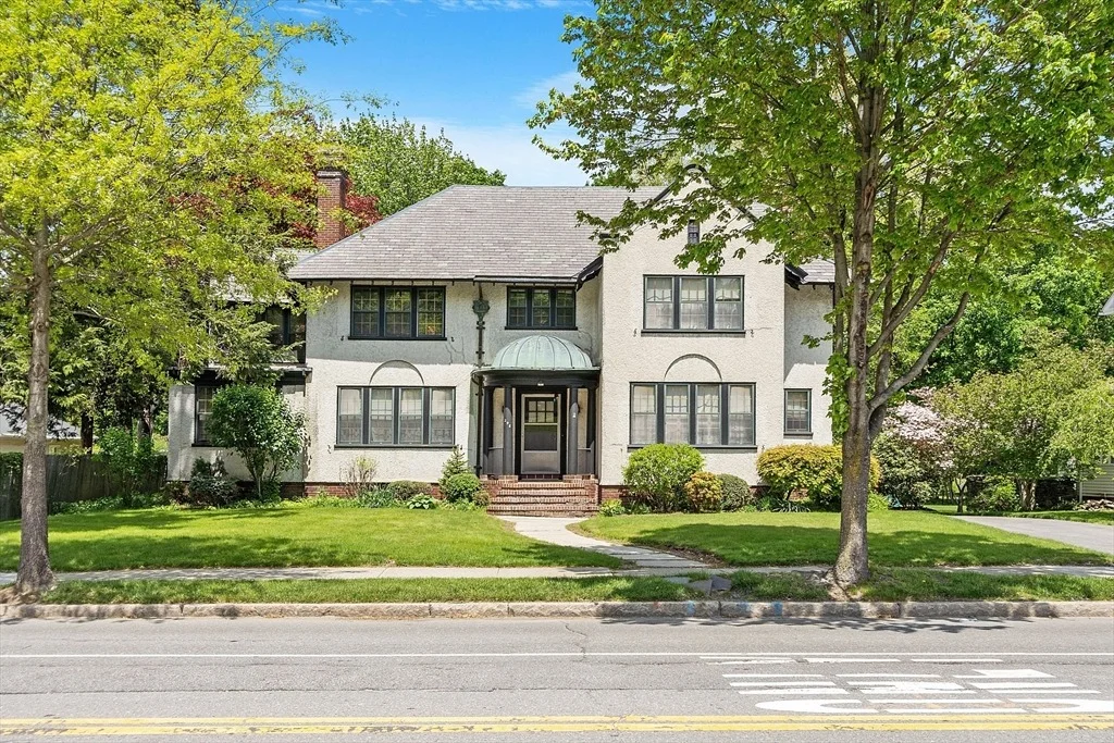 Photo of 298 Highland St