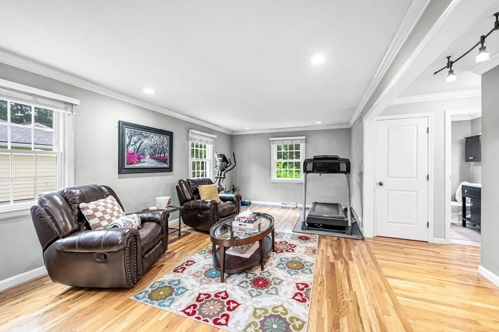 Photo of 18 Blokland Dr