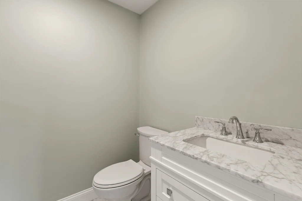 Photo of 11 Goodwin Dr