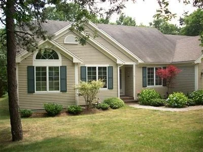 Photo of 75 Polaris Dr