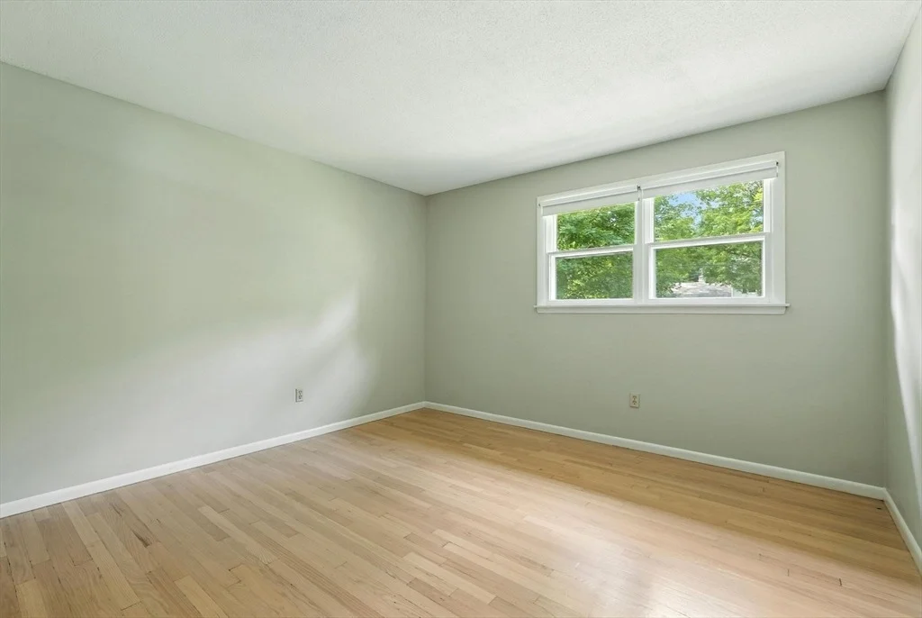 Photo of 93 Meadow Lane