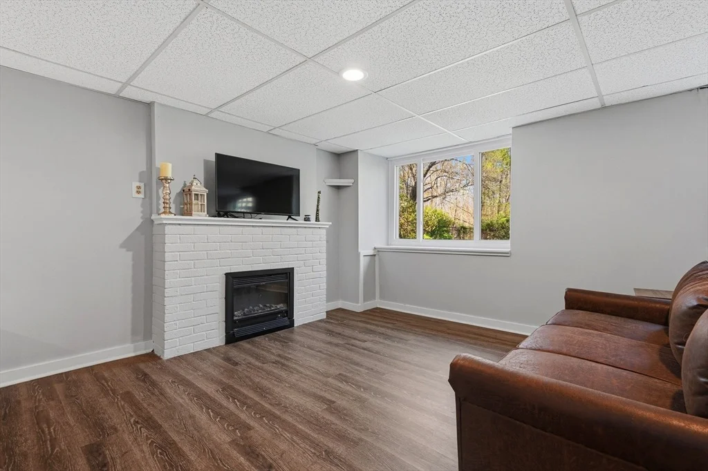 Photo of 21 Warren Rd