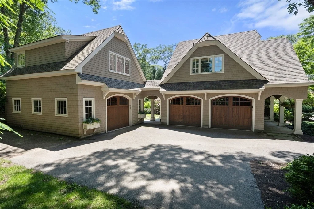 Photo of 14 Greylock Road
