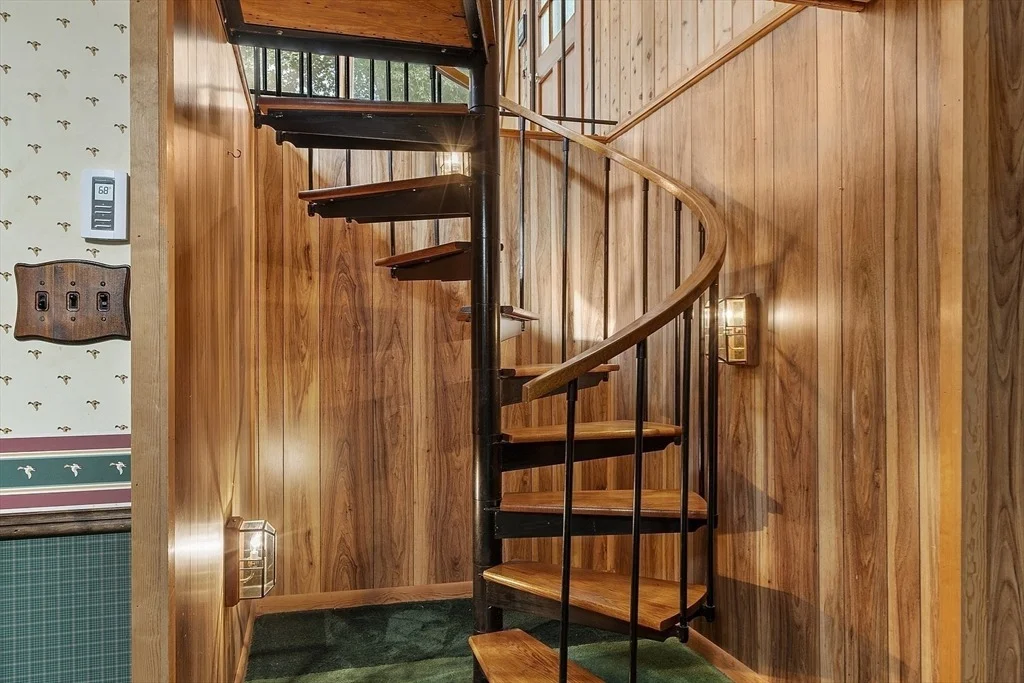 Photo of 2 Norseman Avenue