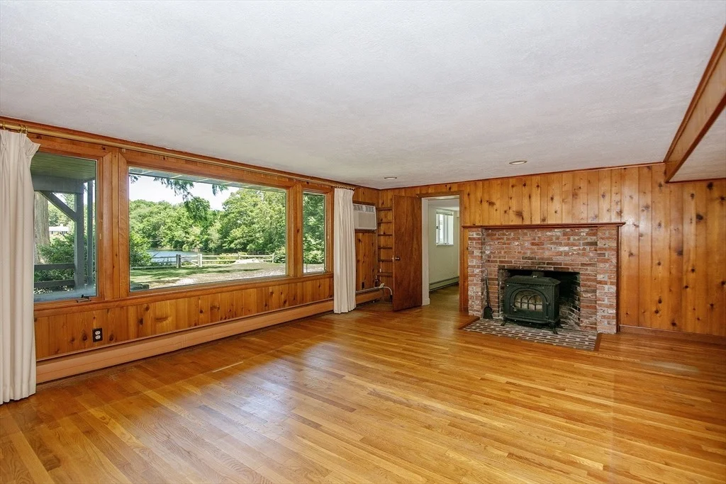 Photo of 6 Damons Point Drive