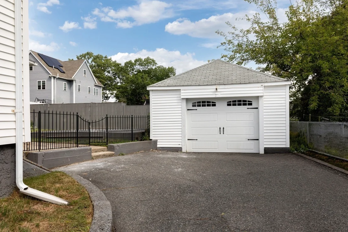 Photo of 34 Farrington Ave