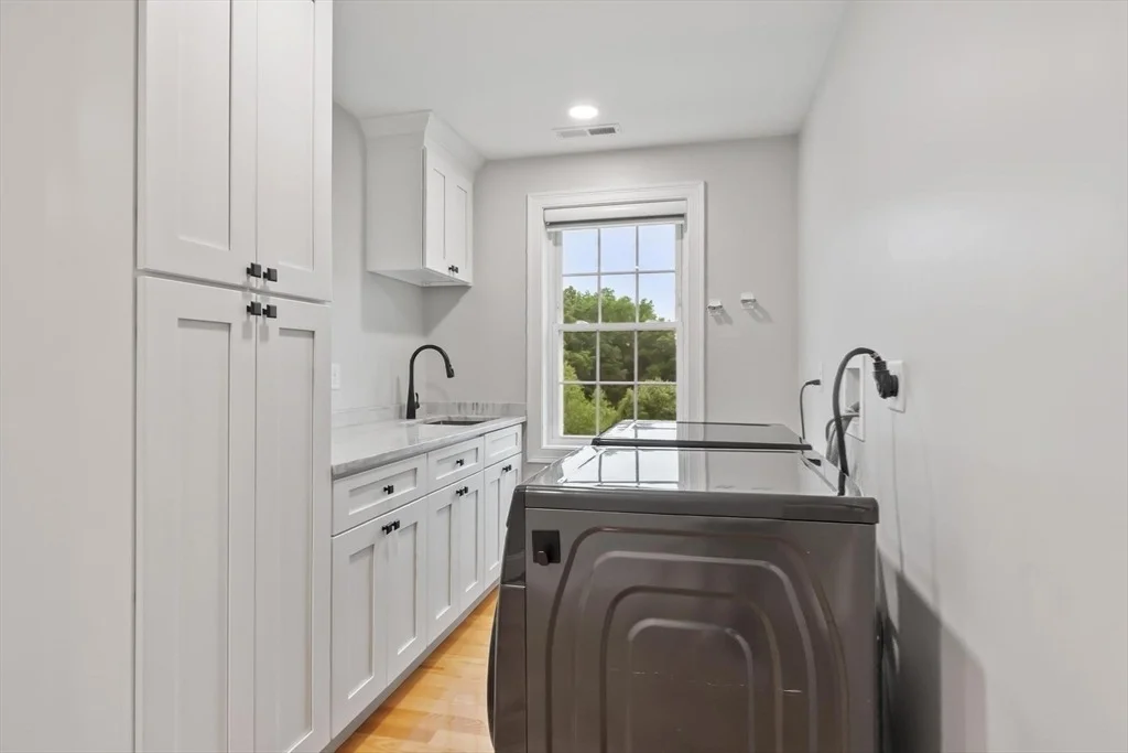 Photo of 24 Townsend Rd
