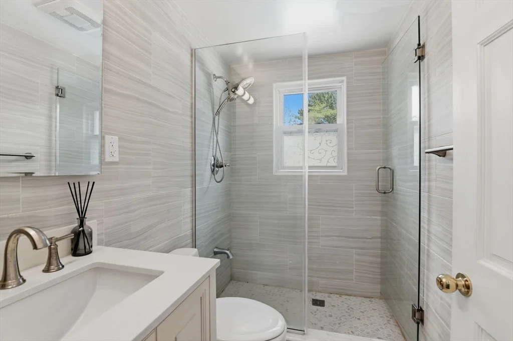 Photo of 63 Dickerman Ln