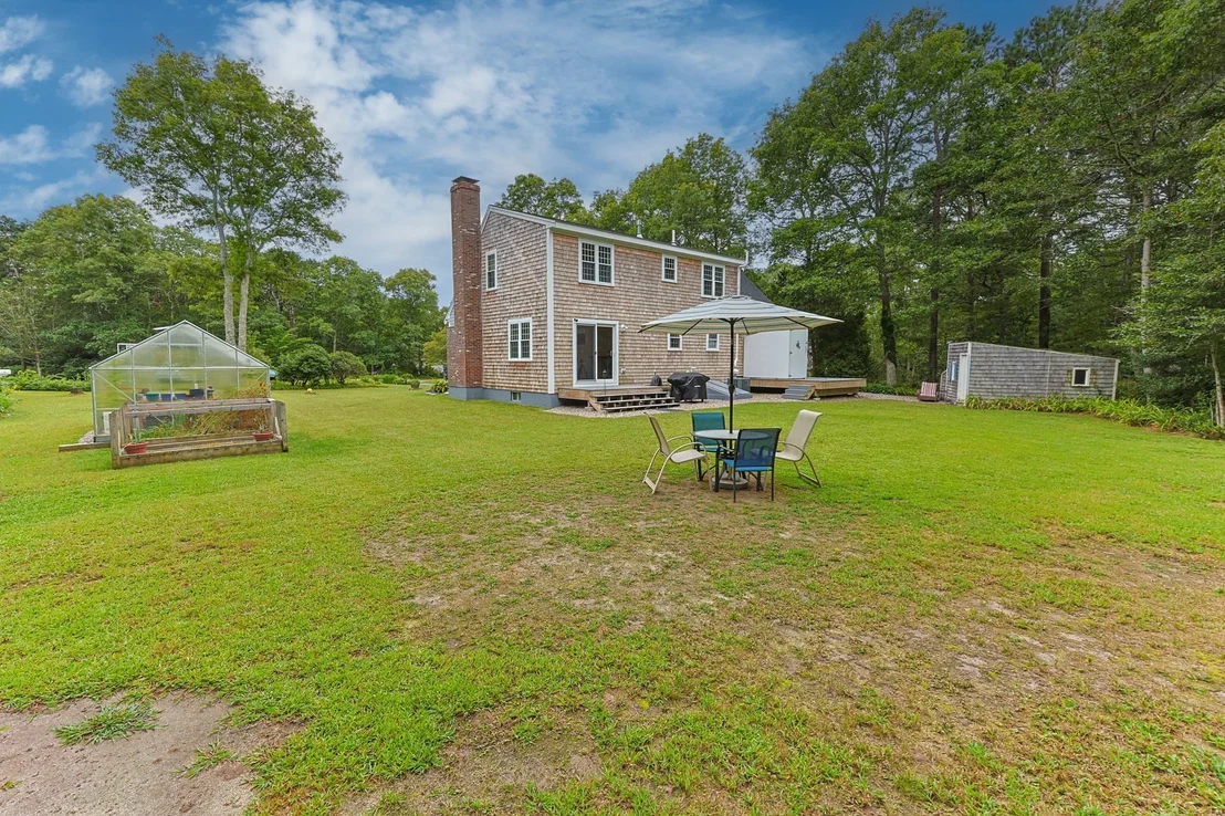 Photo of 34 Commodore Ln