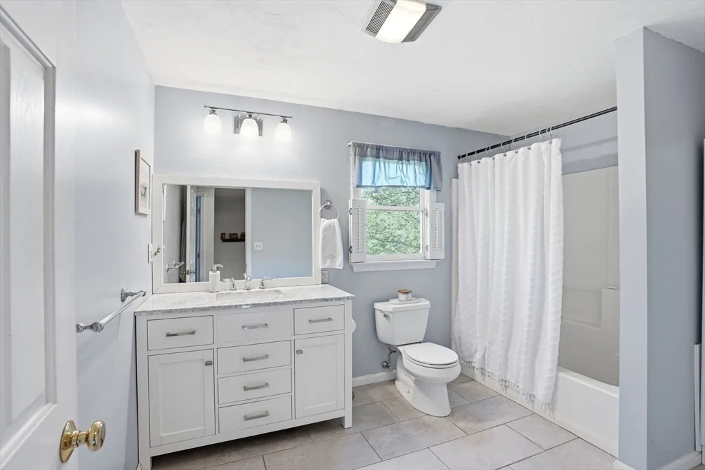 Photo of 44 Morningside Dr